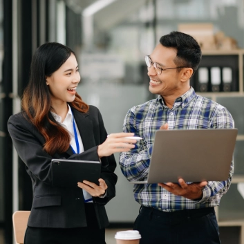 Sales Specialists Drive Investor Engagement Surge for Private Credit Funds